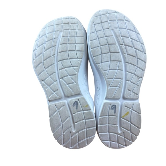 OOFOS Oocoozie Women's Pink Fleece Low Sneakers - Picture 6 of 11